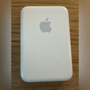 Apple Official MagSafe Battery Pack